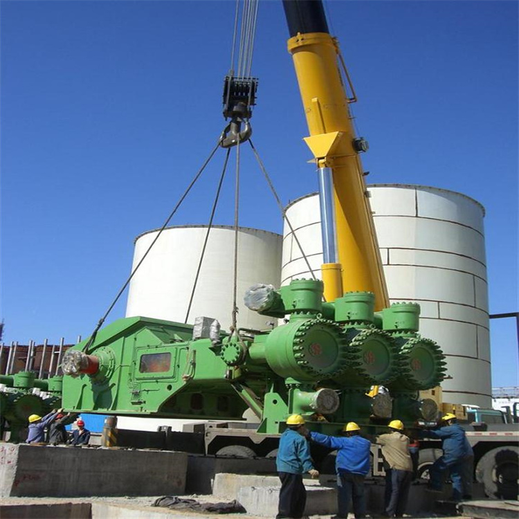 茅箭吊装起重机械