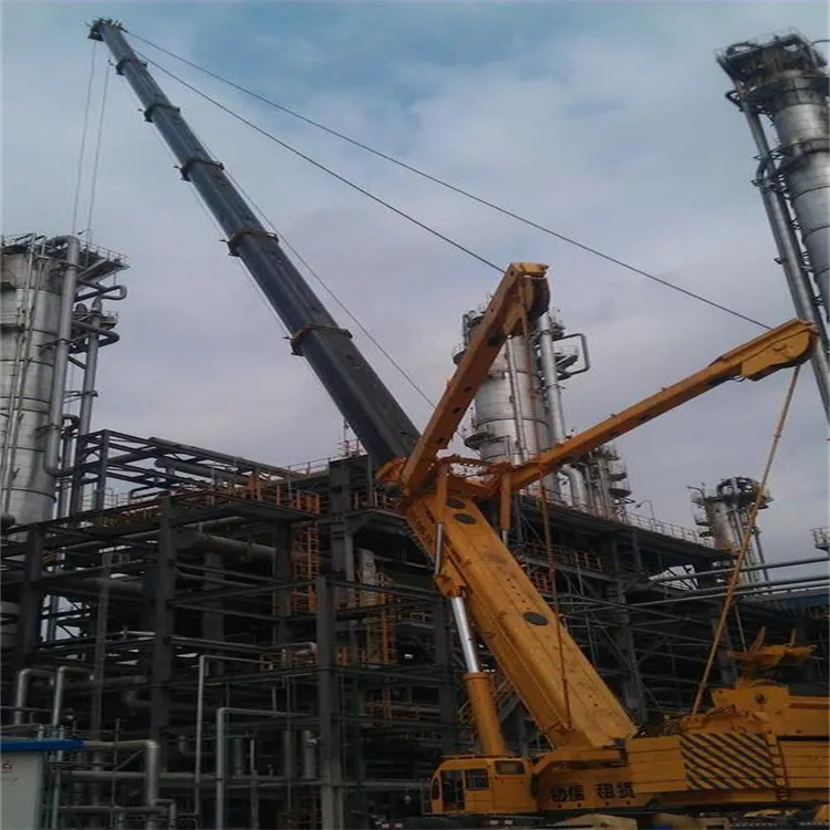 茅箭吊板房的吊车